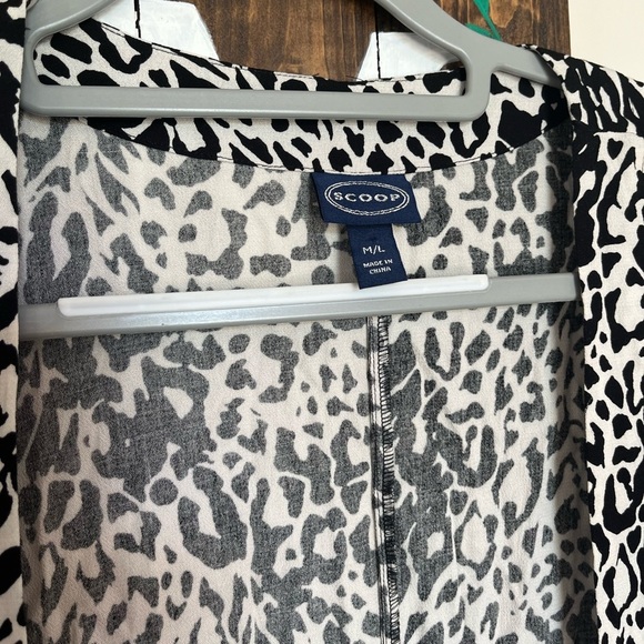Scoop Black and White Animal Print One Size Lightweight Kimono, Women’s Sz M/L - Picture 7 of 16